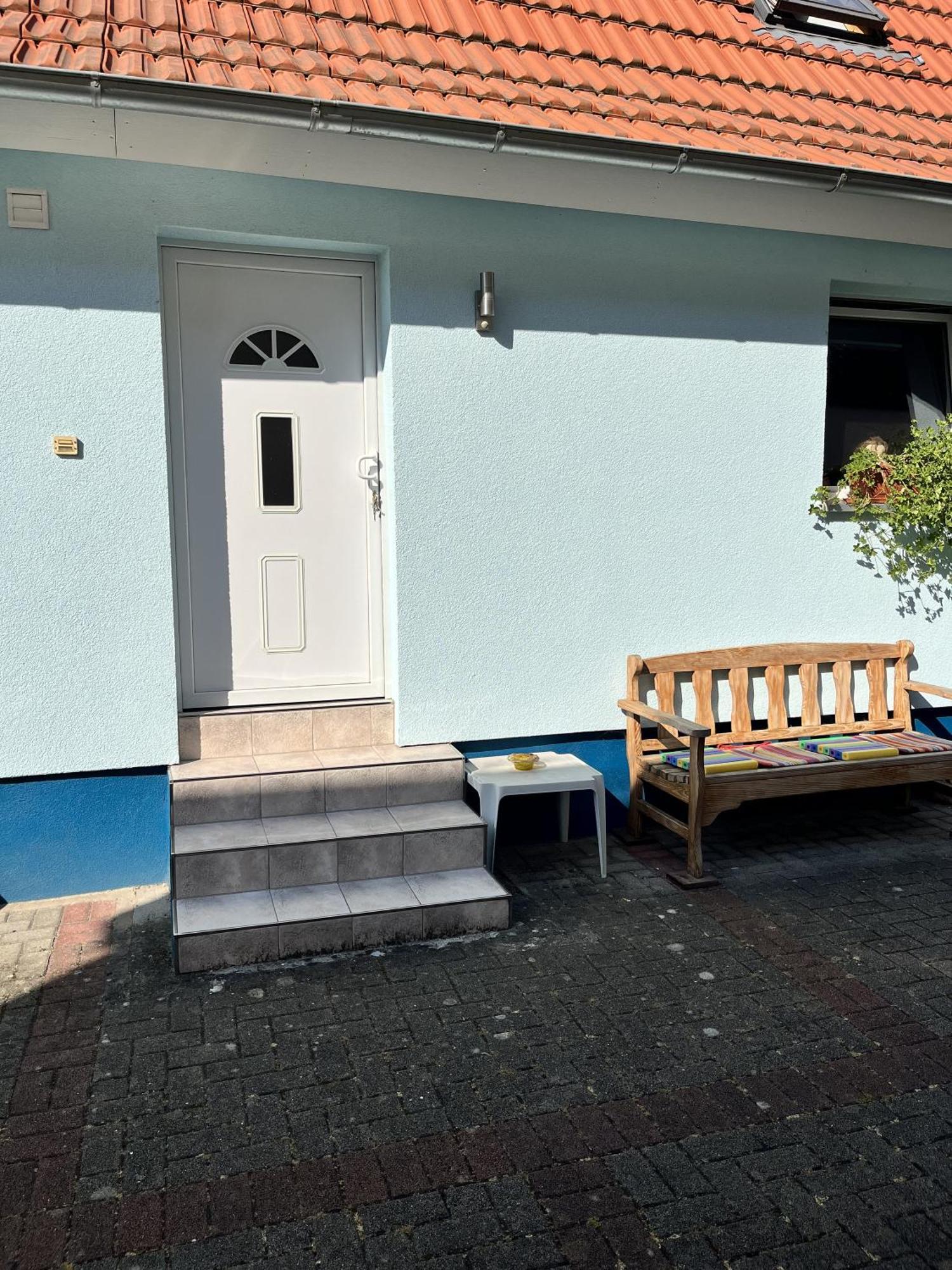 Ferienwohnung Blaues Haus Ubstadt-Weiher Exterior photo